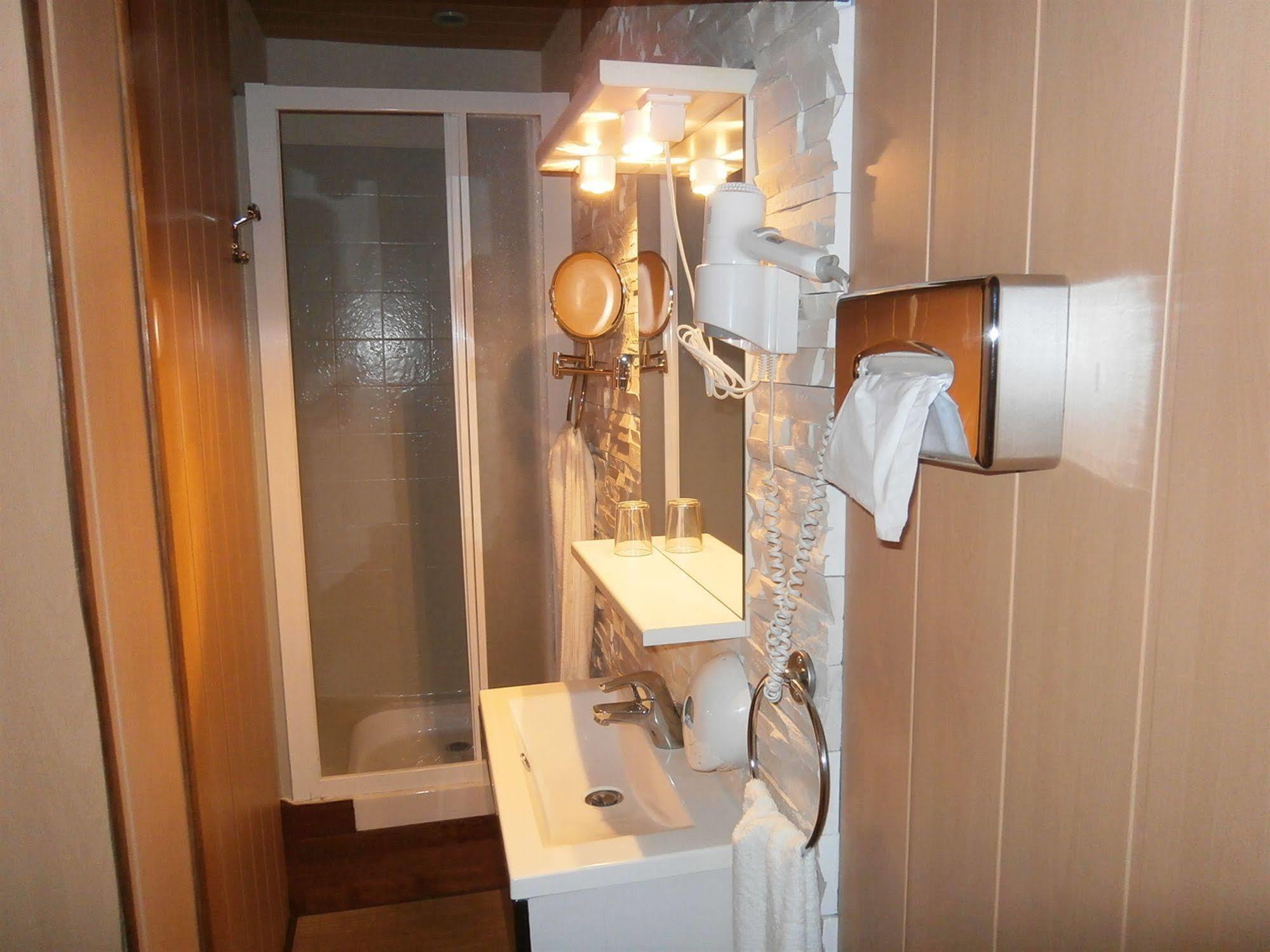 Hotel Beausejour Rouen Ngoại thất bức ảnh